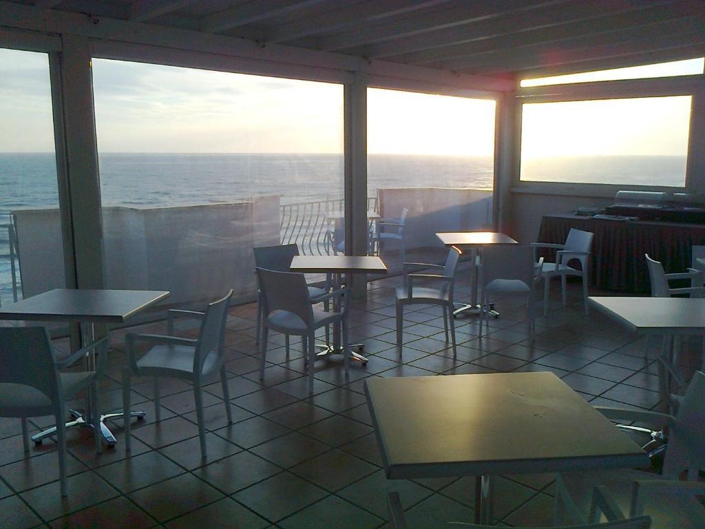 Hotel L'Approdo Anzio Exterior foto